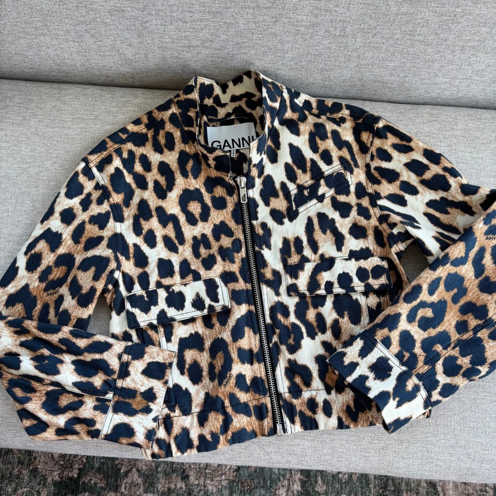 GANNI Leopard Print Short Jacket Canvas Size 32 XS Animal Print Funky Chic Glam
